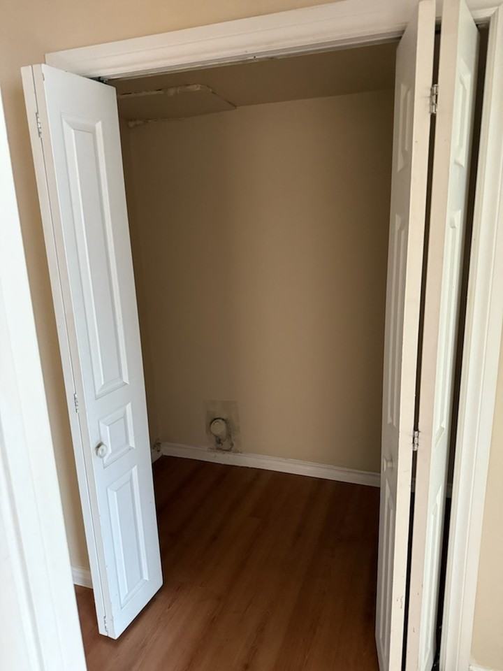 12003 Edge St #4 - Photo 3 of 7