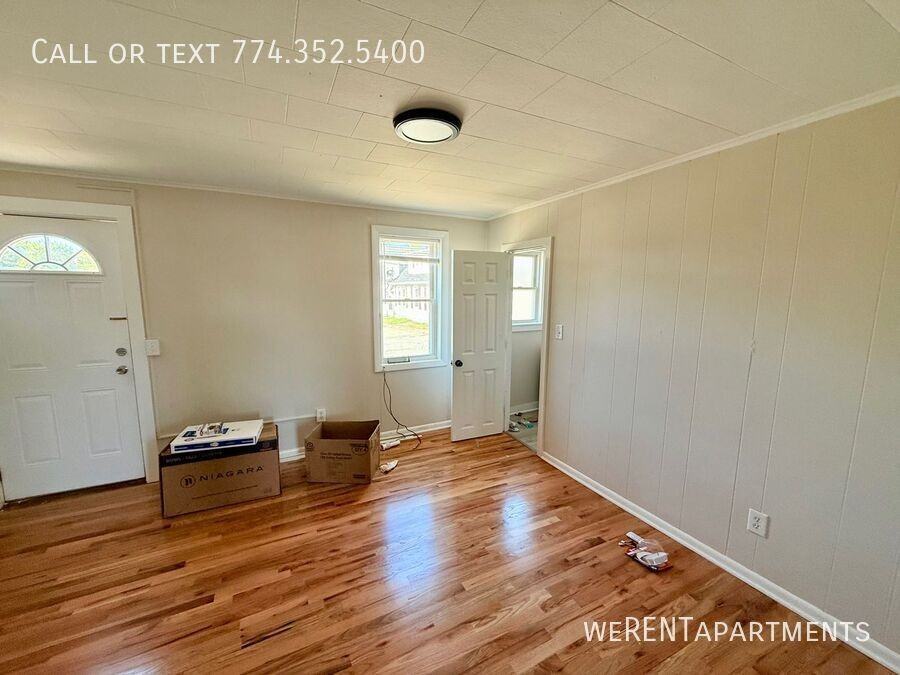 3 Middle St #A - Photo 2 of 8