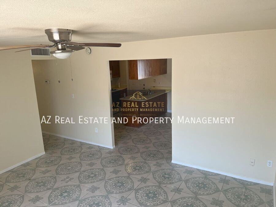 2212 N 54th Ln - Photo 2 of 16