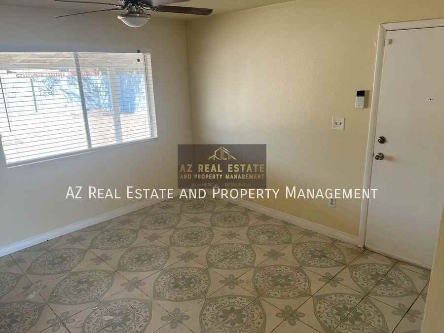 2212 N 54th Ln - Photo 3 of 16