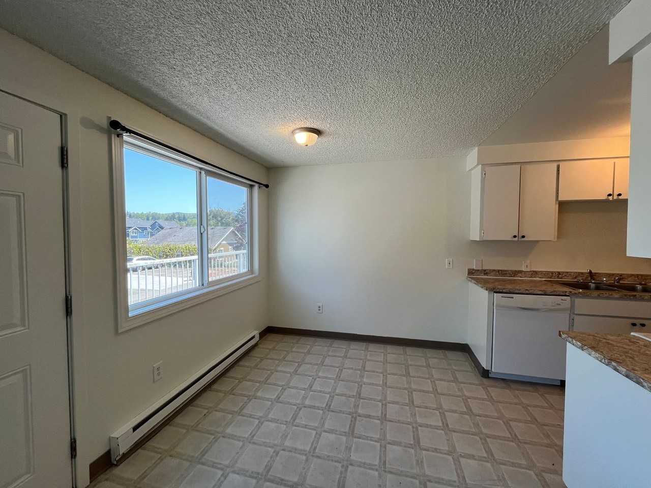 1920 Alabama St #4 - Photo 4 of 14