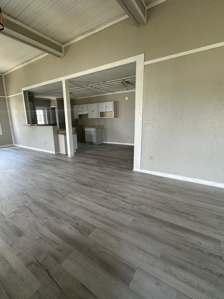 23 W 1st Ave - Photo 3 of 13