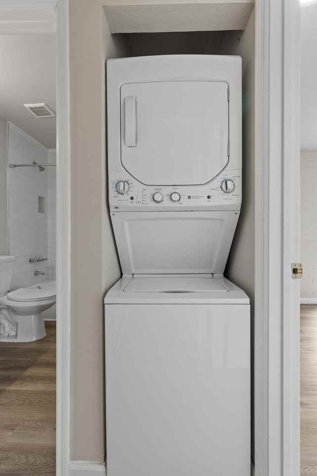 Venture on Elden - Photo 2 of 17