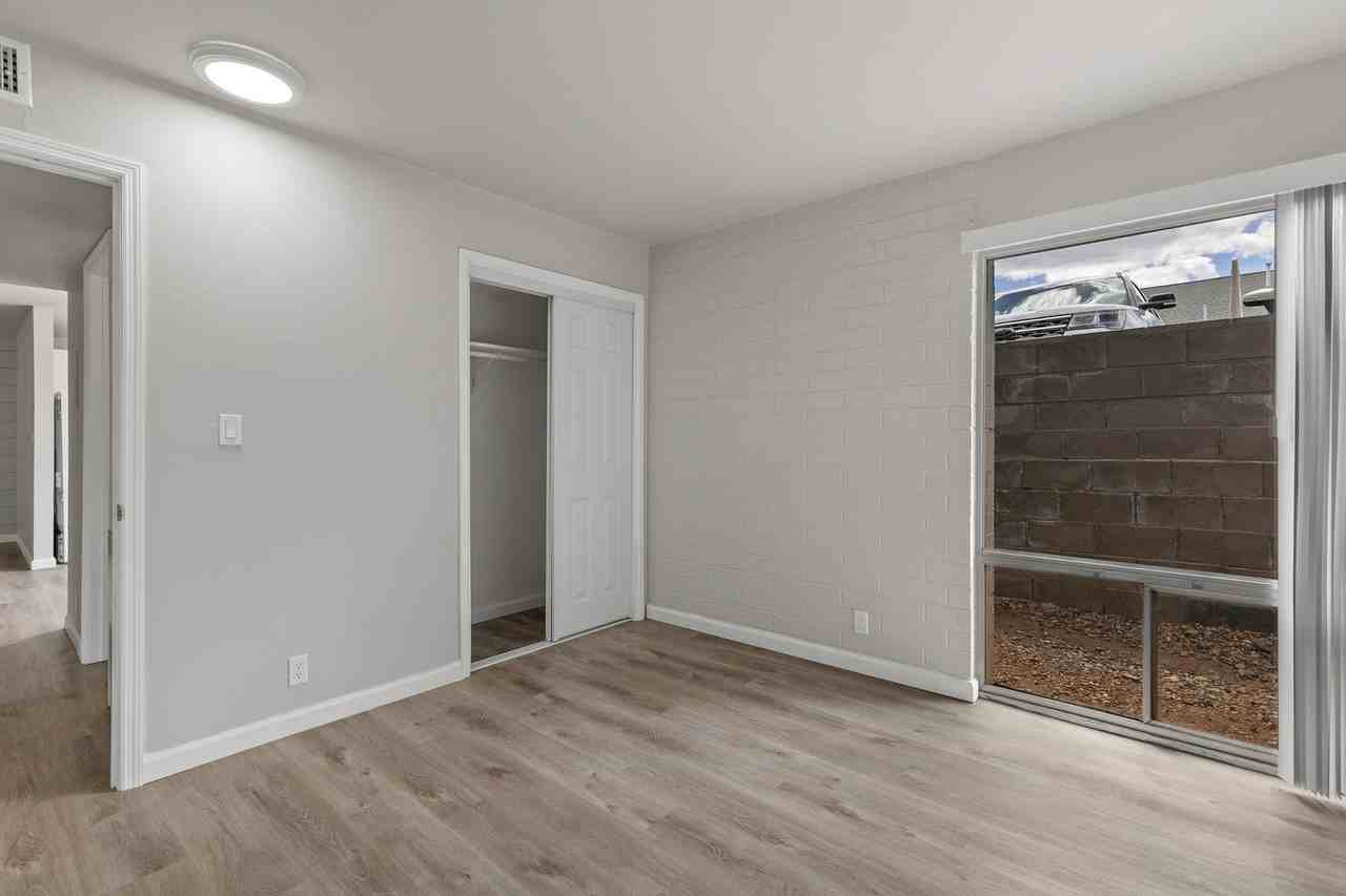 Venture on Elden - Photo 6 of 17