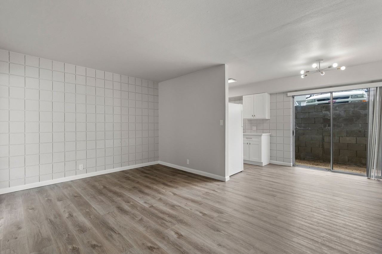 Venture on Elden - Photo 7 of 34