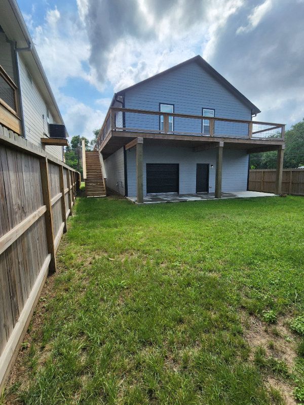 3705 Oakview St - Photo 2 of 15