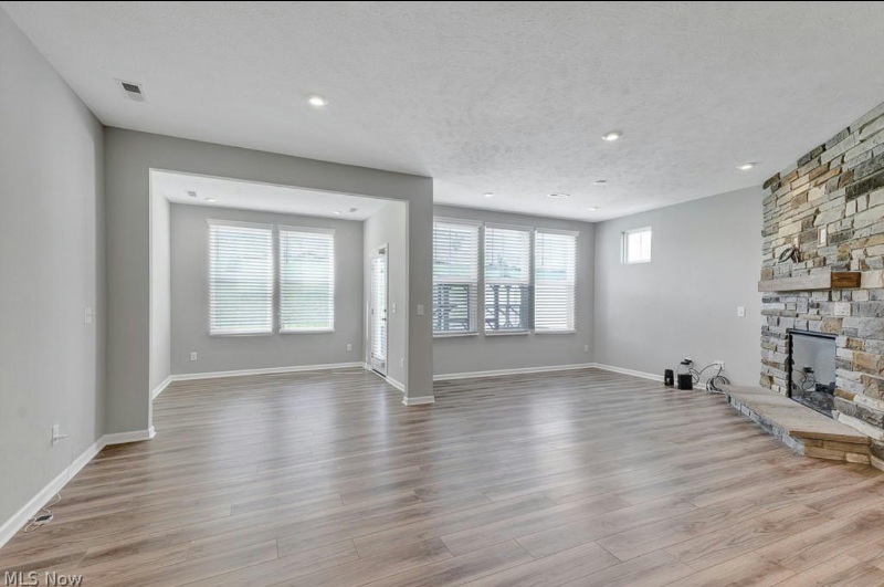 855 Dipper Ln - Photo 2 of 20