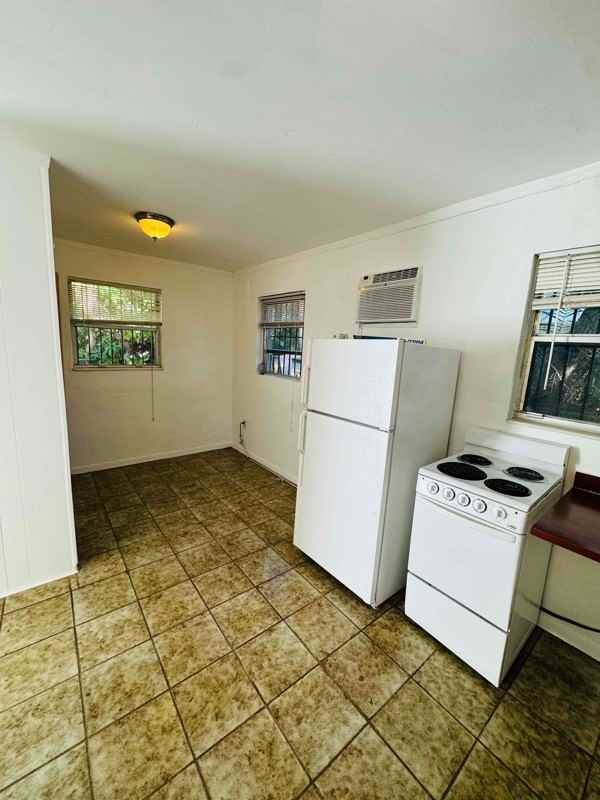 1810 Sw 24th Ter #3 - Photo 7 of 13