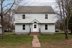 featured image of 221 22nd Avenue East #1