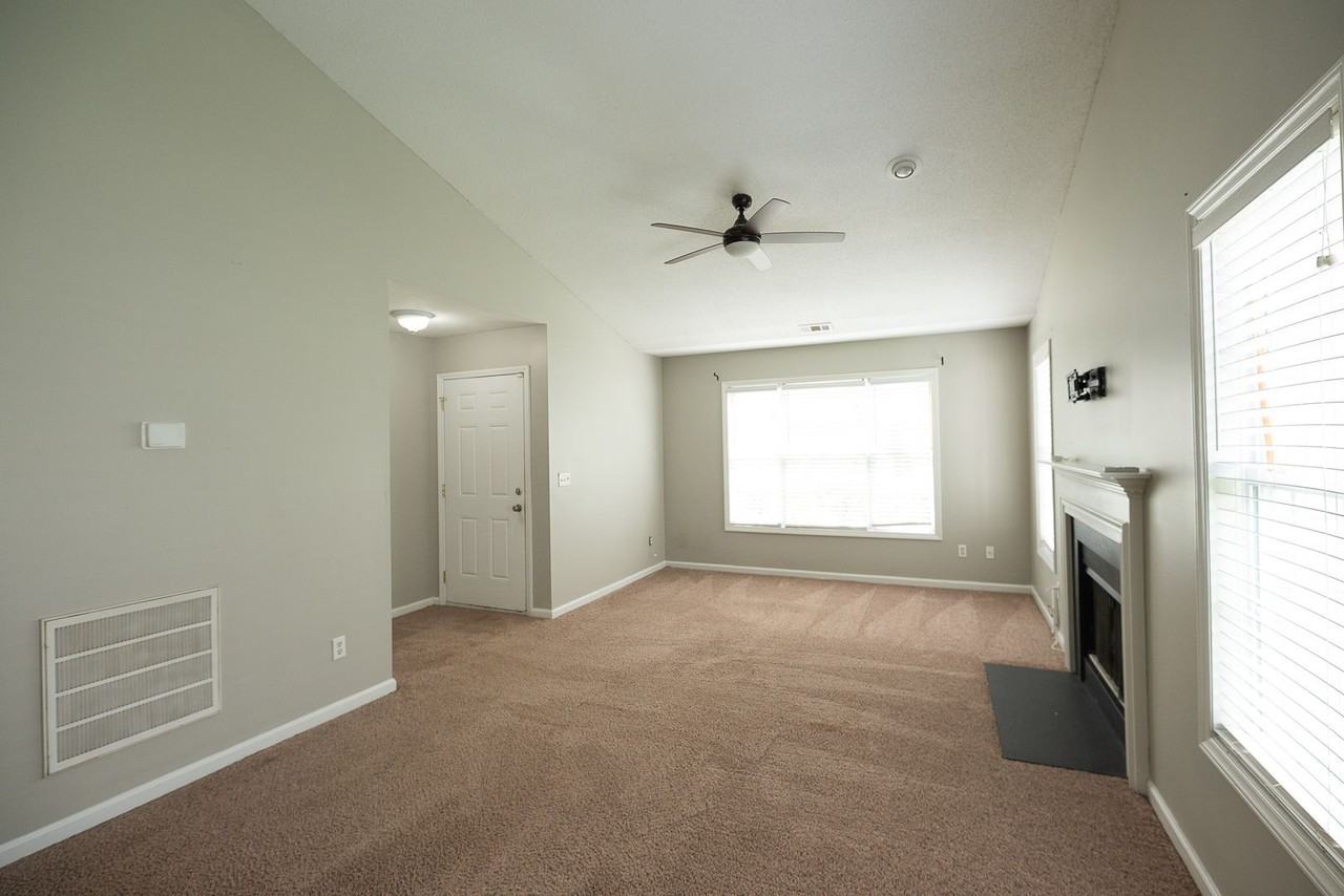 1803 Water St - Photo 5 of 20