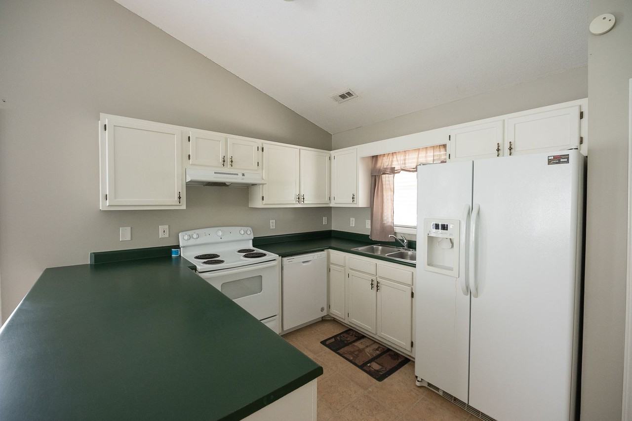 1803 Water St - Photo 7 of 20
