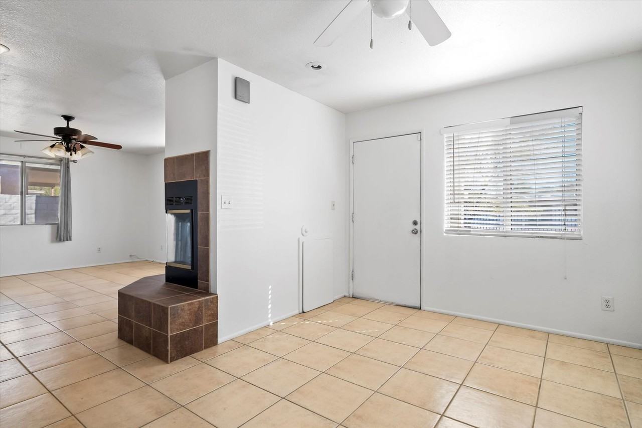 4235 E Santa Barbara Ave - Photo 3 of 29