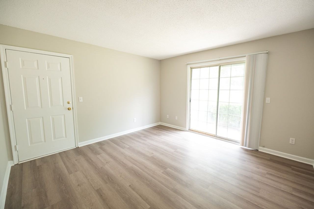 5639 Hornaday Rd - Photo 7 of 21