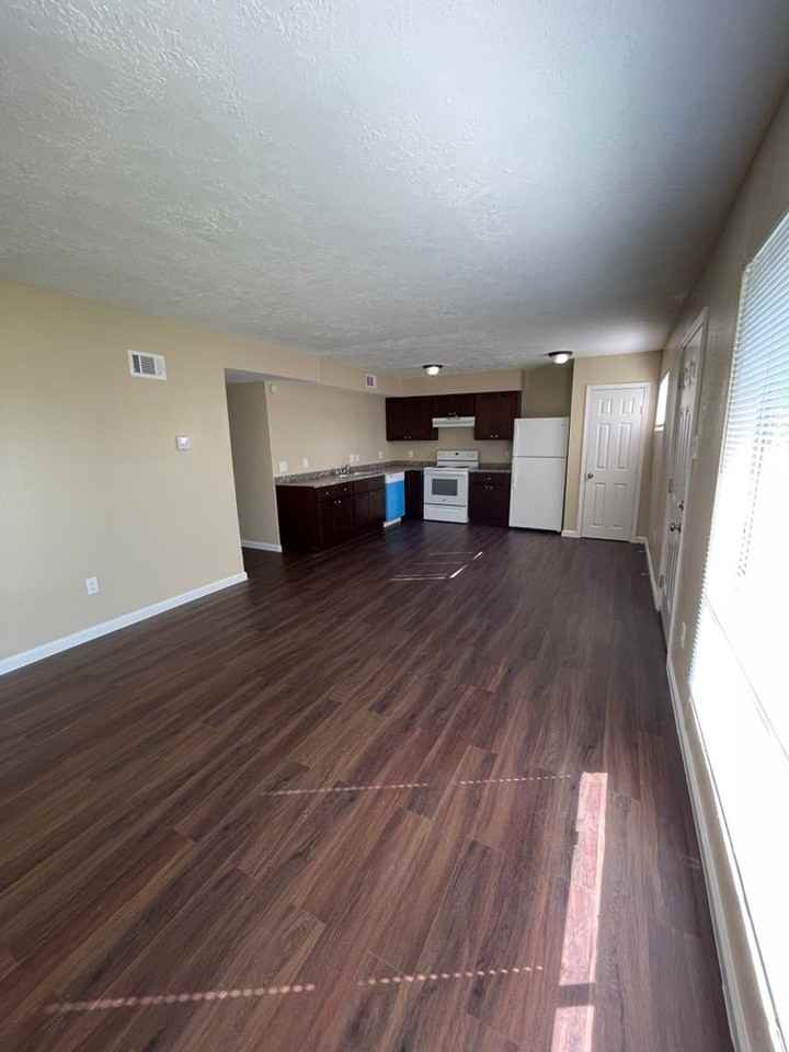 Main Plaza Apartments - Photo 6 of 22