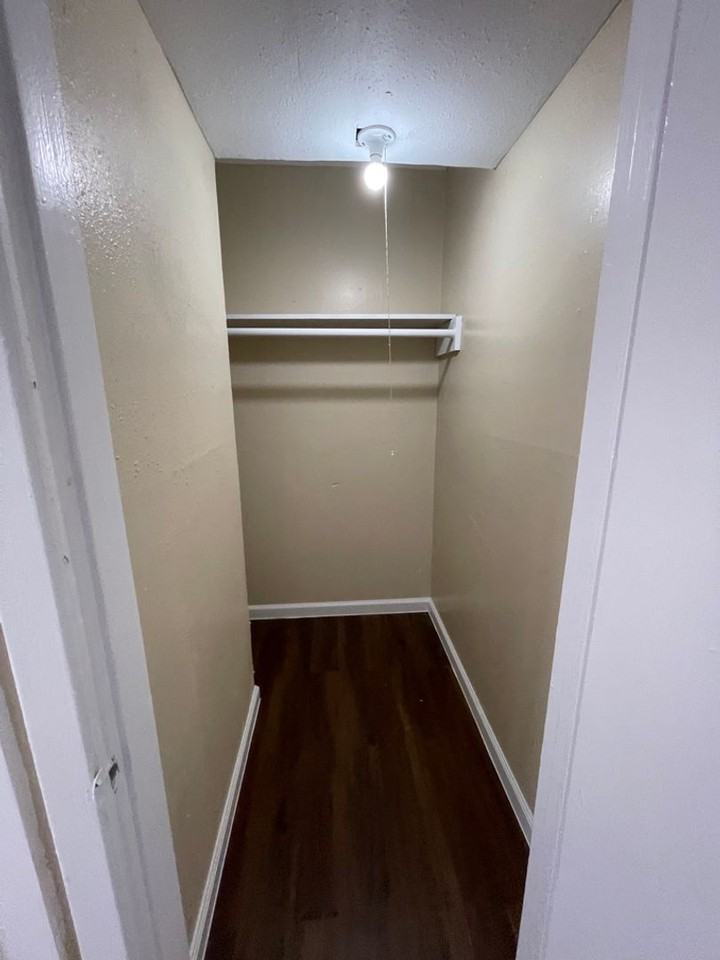 Main Plaza Apartments - Photo 7 of 22