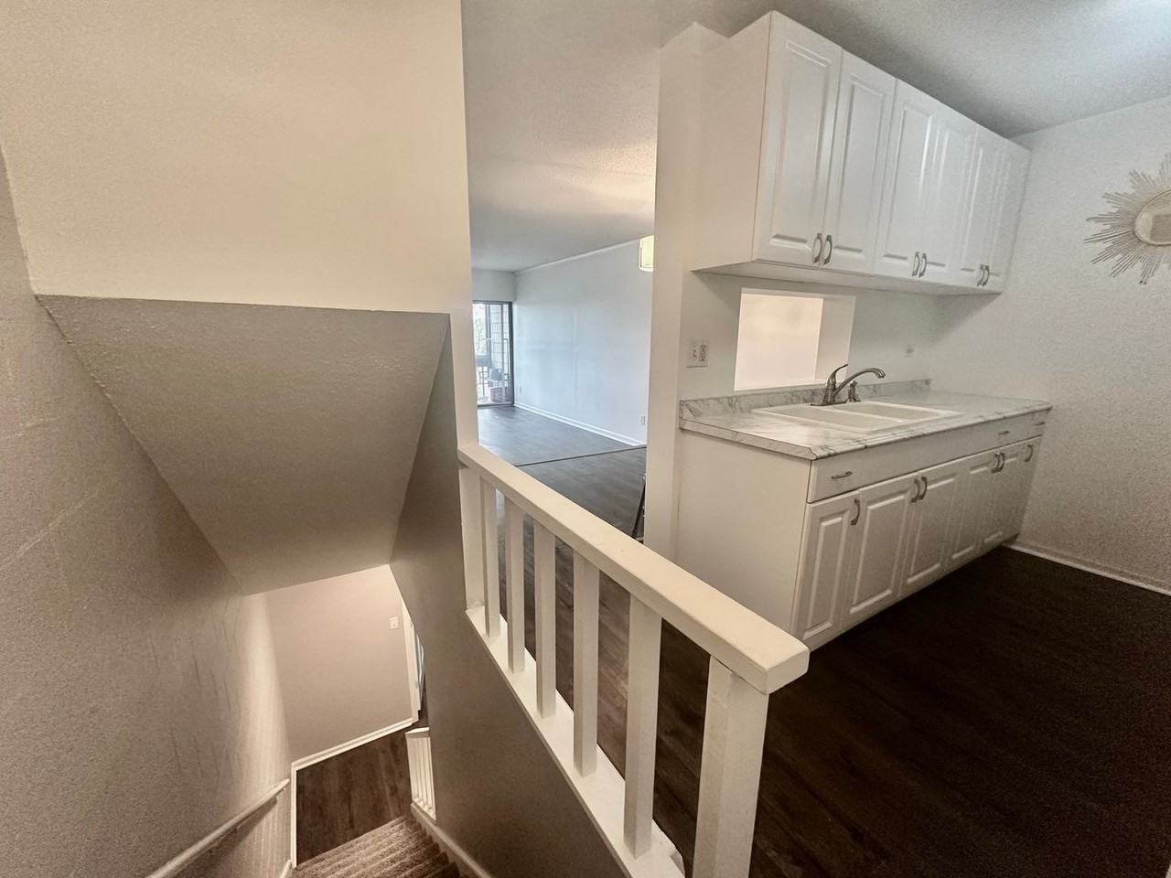 380 Ramsey St - Photo 2 of 23
