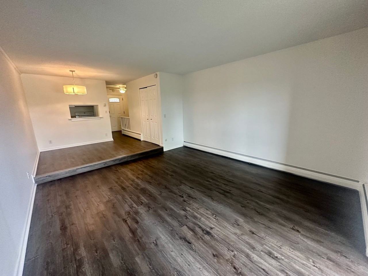 380 Ramsey St - Photo 6 of 23