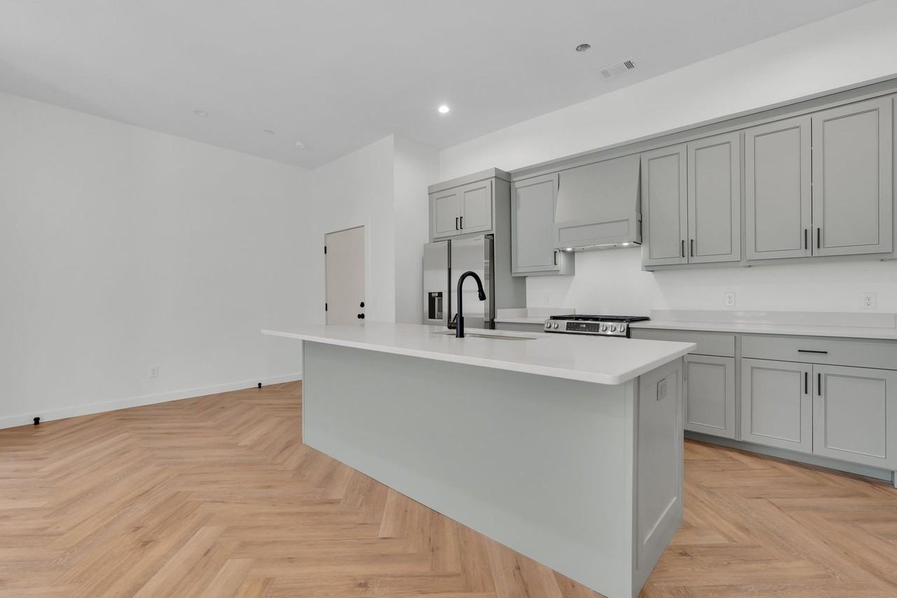 Welcome to The 912 Savannah - Photo 6 of 50