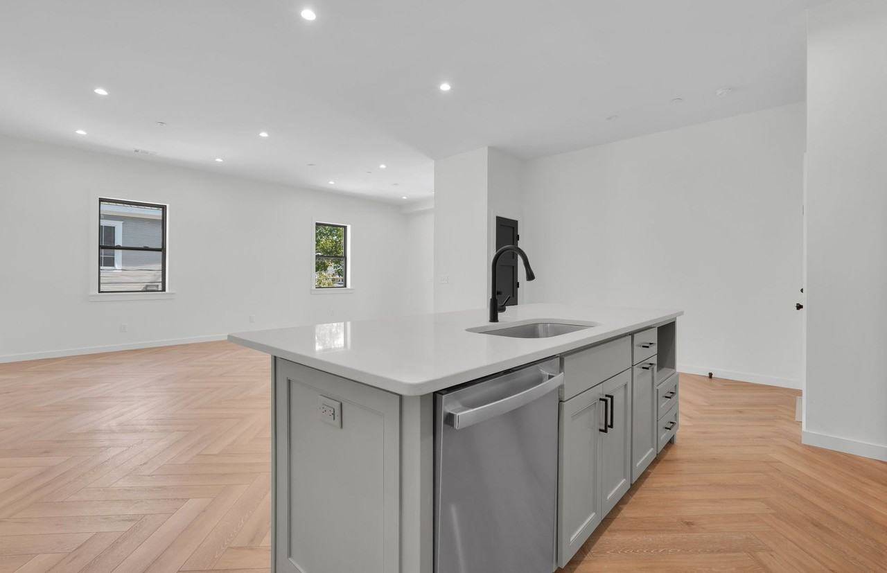 Welcome to The 912 Savannah - Photo 7 of 50