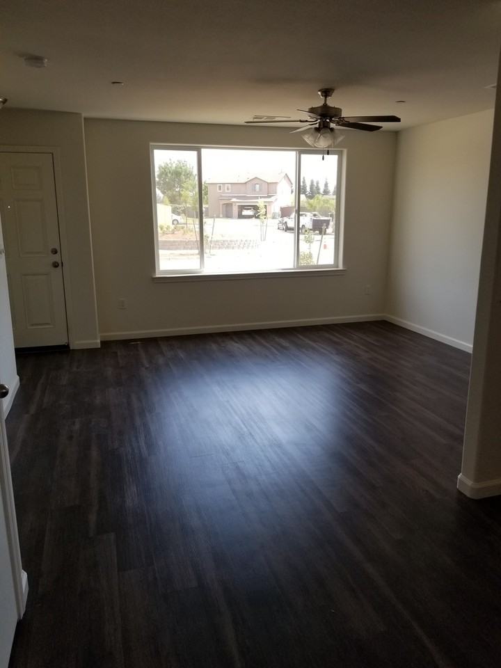 4228 E Burrel Dr - Photo 3 of 7