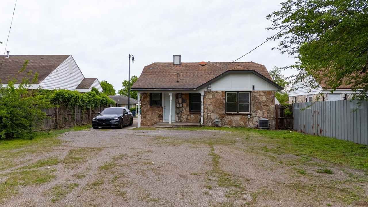 624 Sw 44th St - Photo 5 of 18