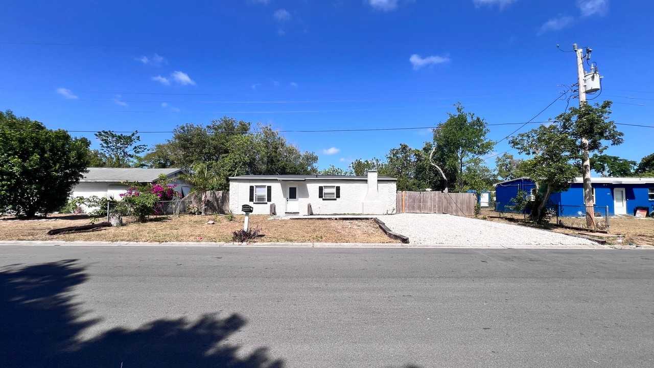 1316 Donna Ave - Photo 3 of 25