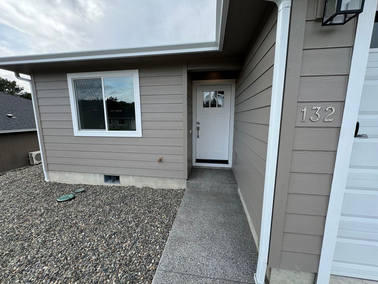 132 Donald Trump Ln - Photo 3 of 23