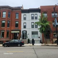 featured image of 2252 N Clark St