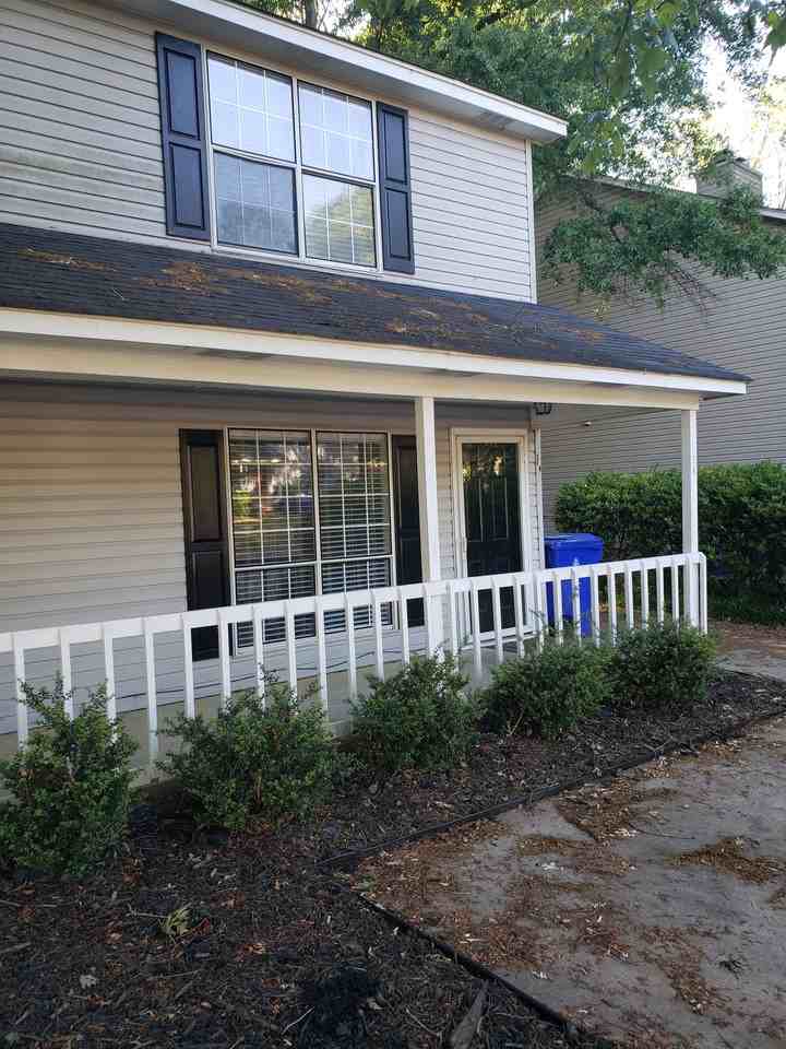 32 Huntsfield Dr #B - Photo 3 of 34