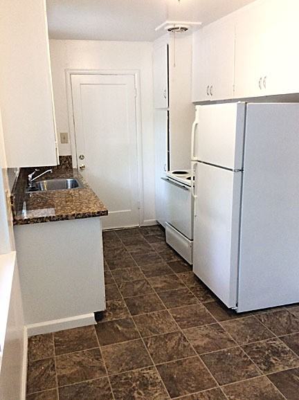 209 4th St - Photo 2 of 4