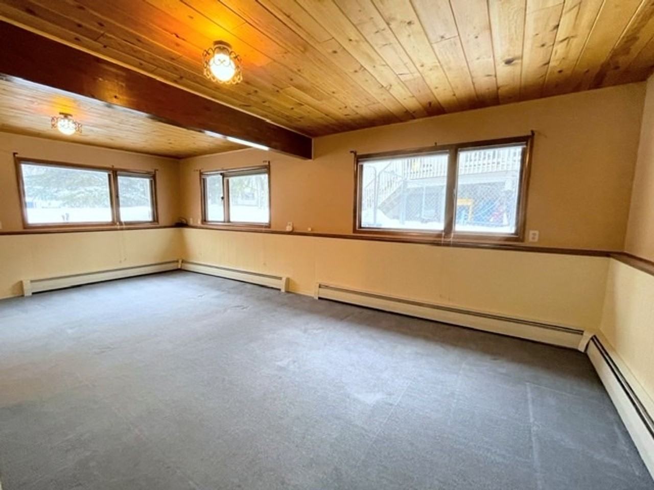 2405 Glenkerry Dr - Photo 5 of 45