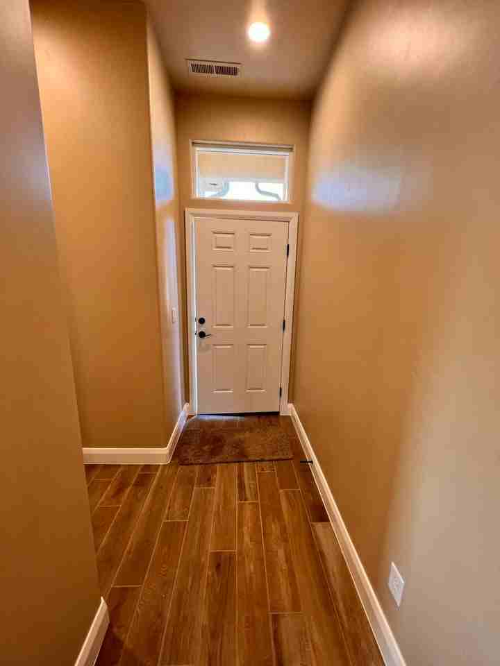 2583 W 235 N - Photo 3 of 16