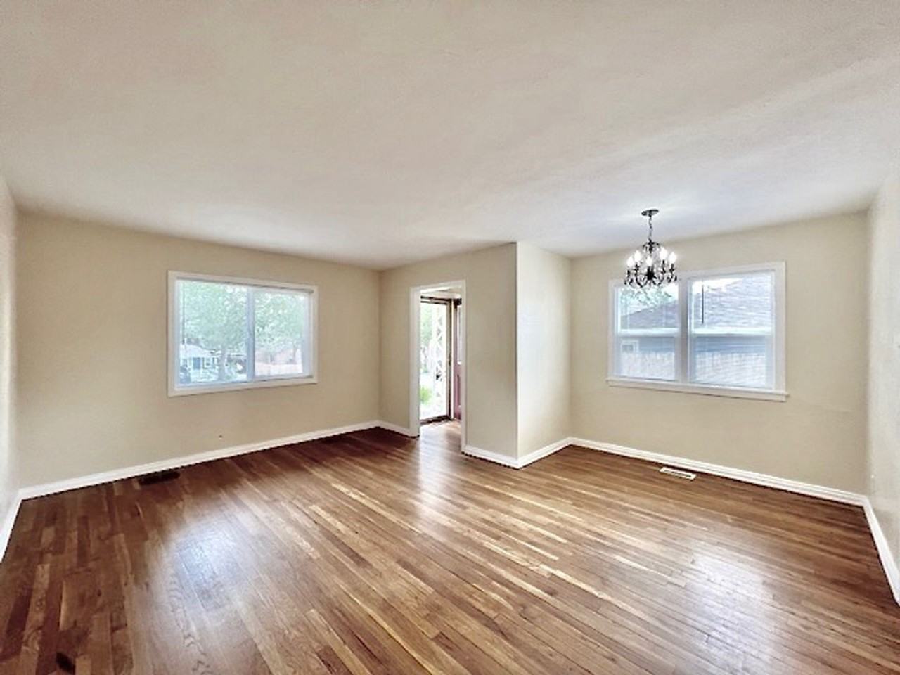 920 E Cucharras St - Photo 4 of 27