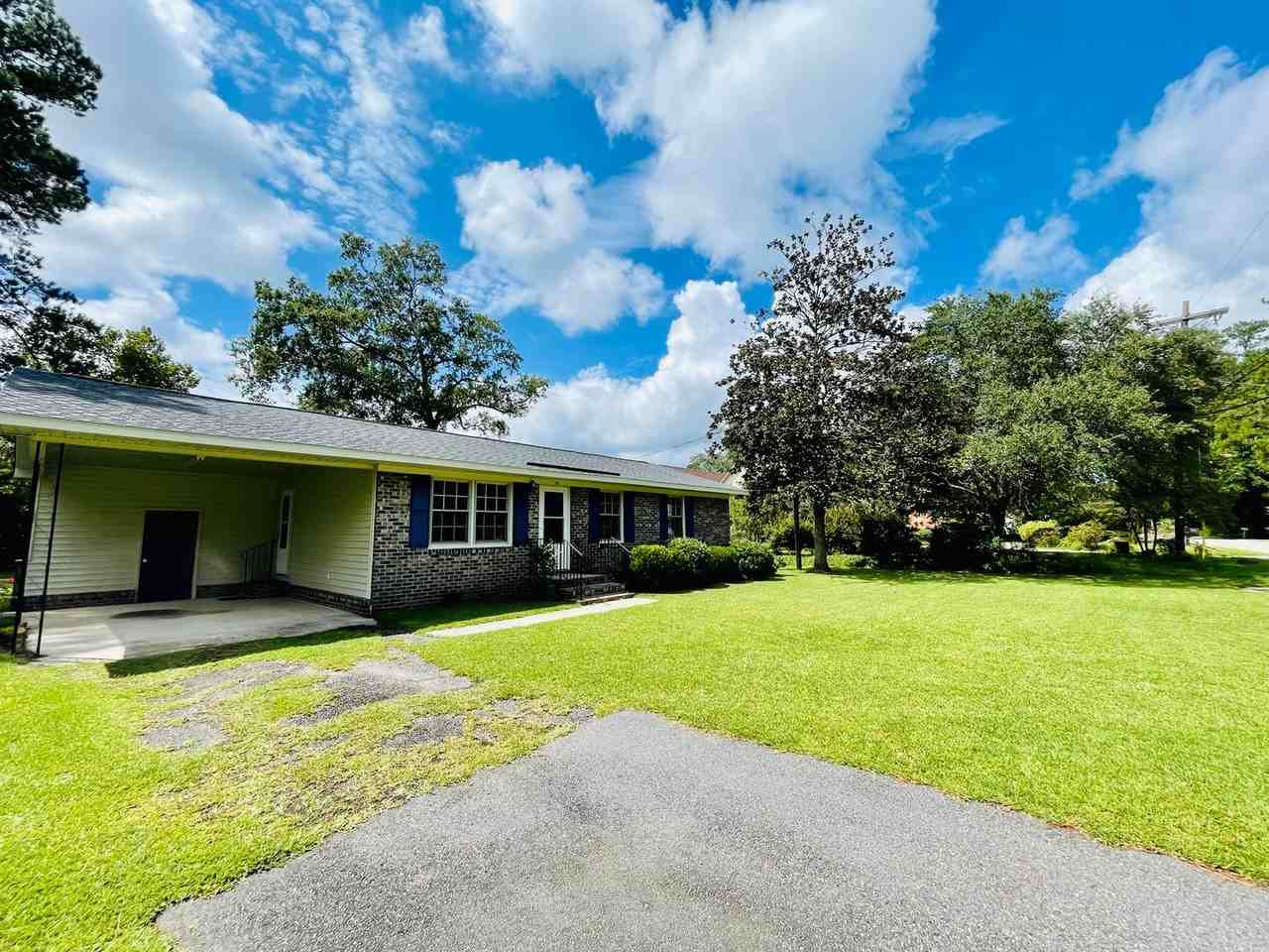 1303 Collins St - Photo 5 of 29