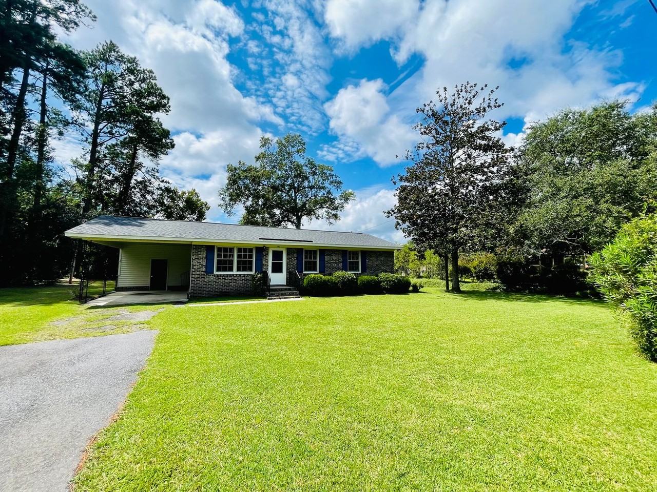 1303 Collins St - Photo 6 of 29