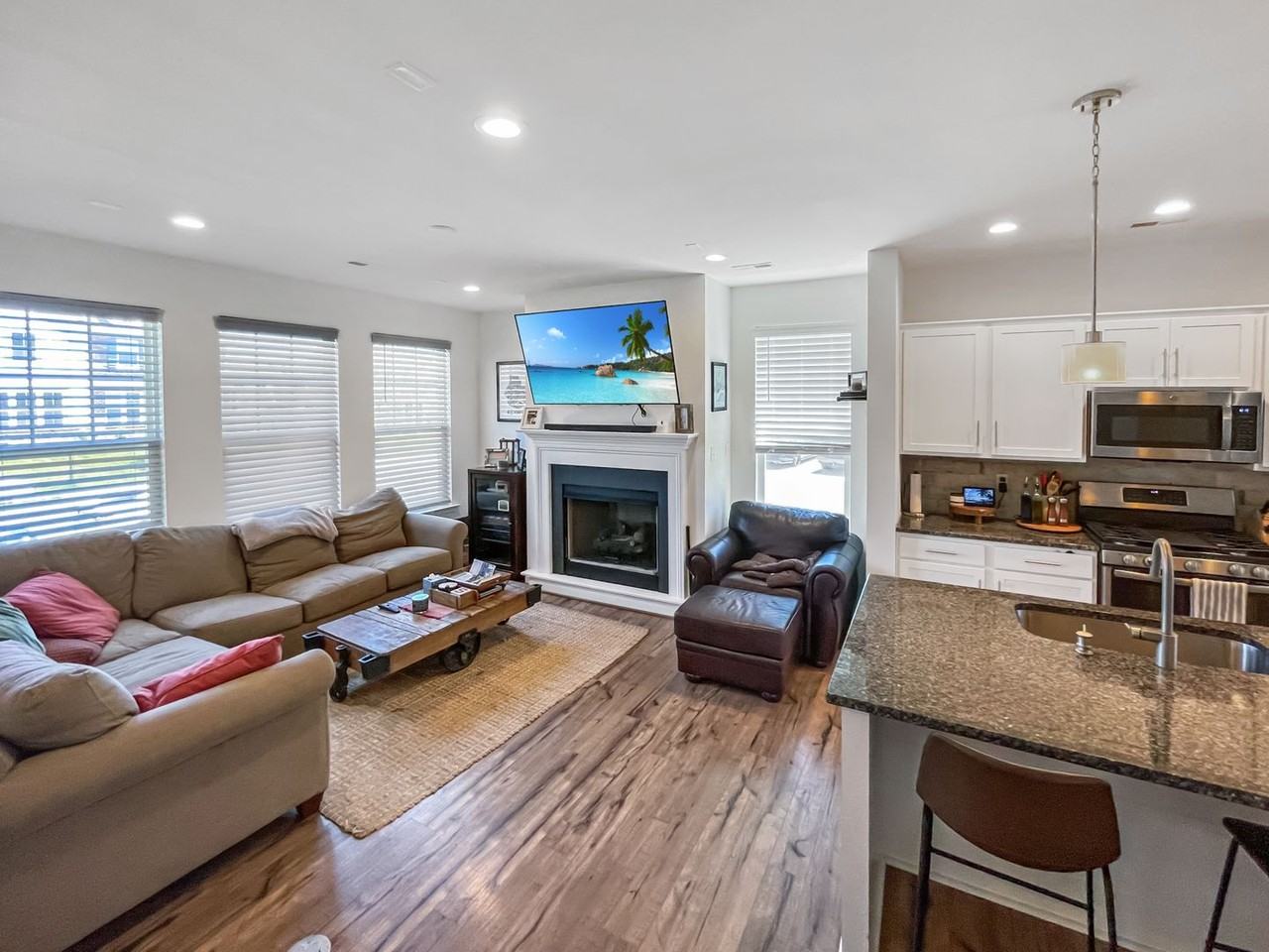 10819 Ashton Poole Pl - Photo 2 of 14