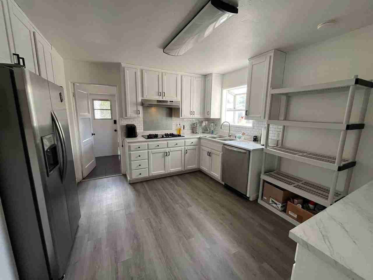 Avocado Ave 643-647 - Photo 3 of 3