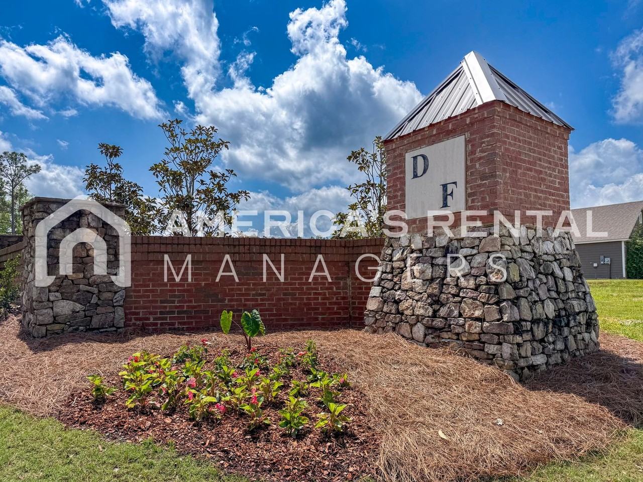 519 Stage Coach Blvd - Photo 3 of 43