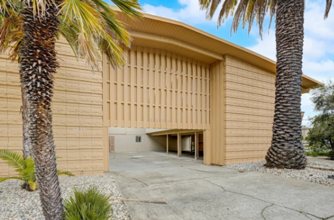 Otis Apartments - Photo 2 of 3