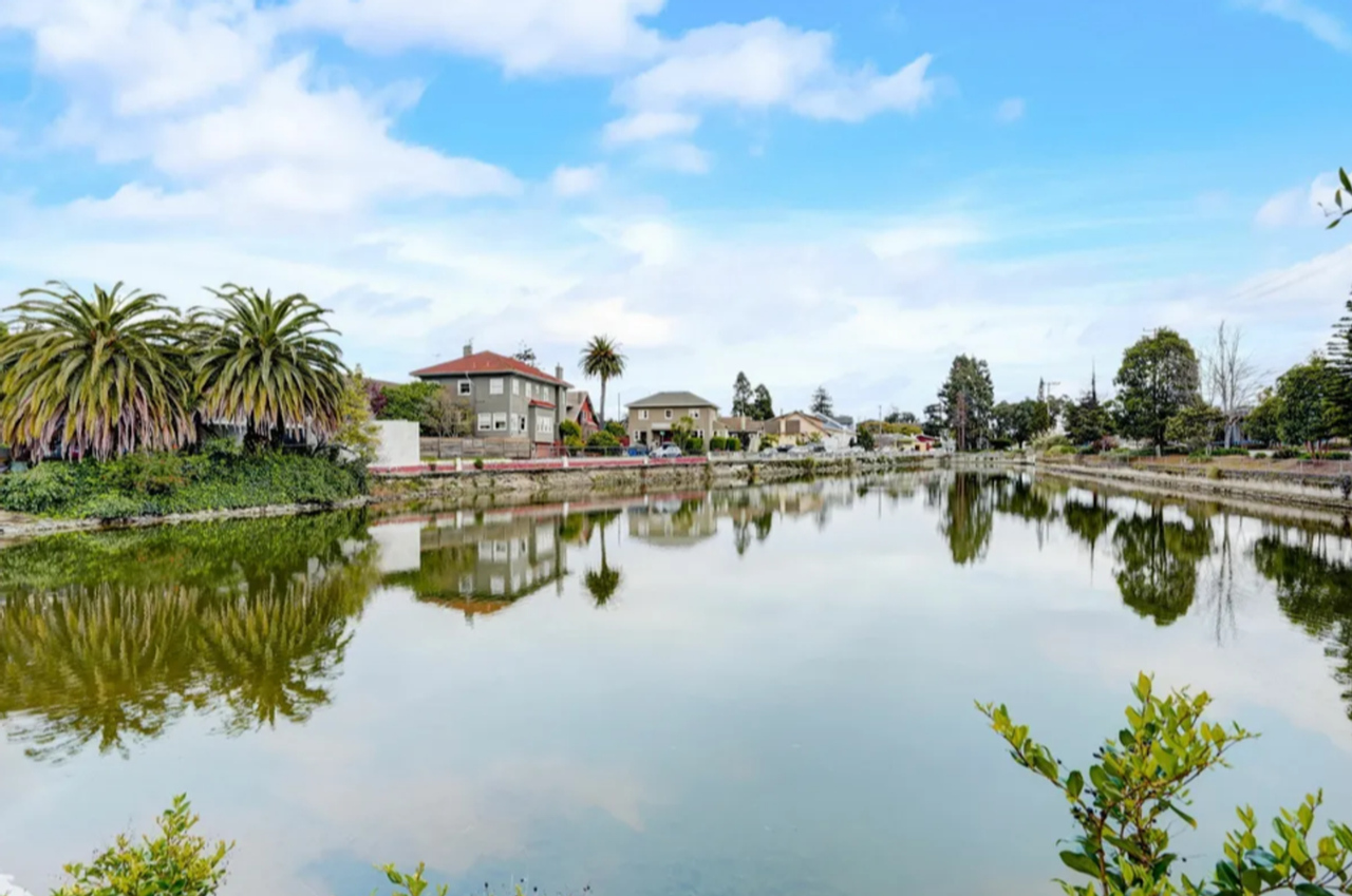 Otis Apartments - Photo 3 of 3