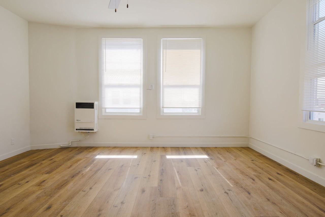 Affordable and Charming Studiosi - Photo 5 of 7