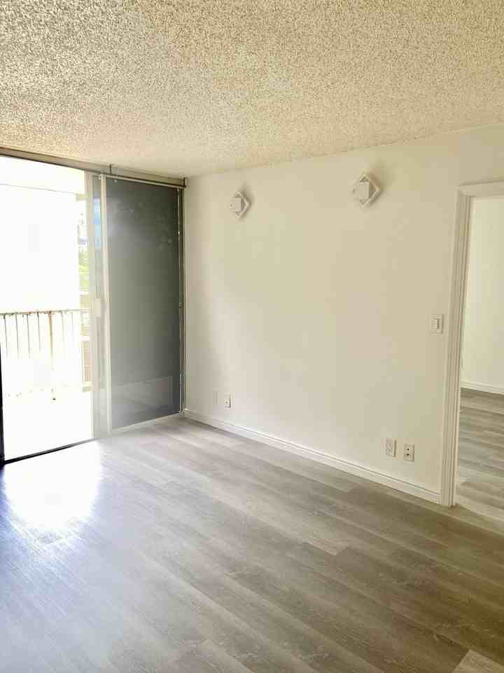 1600 Wilikina Dr #B609 - Photo 5 of 8