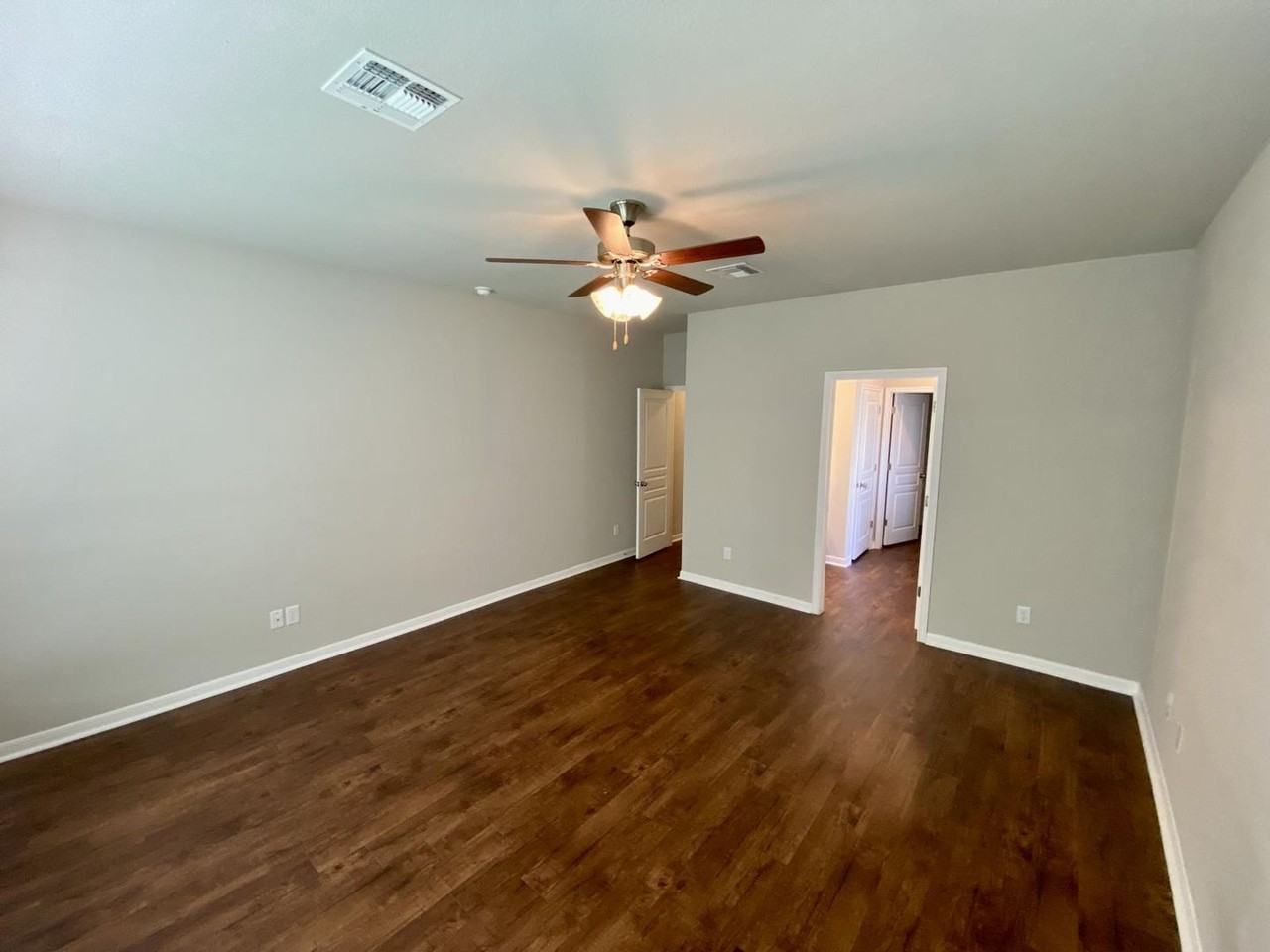 806 Dunford Dr - Photo 7 of 19