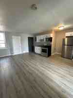 featured image of 423 Main St