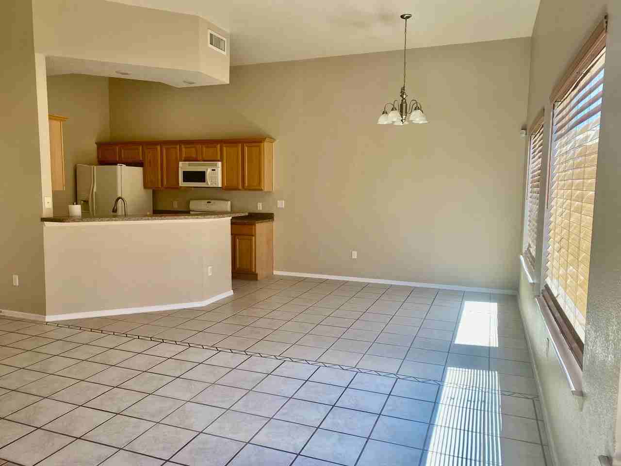 5548 Patagonia Dr - Photo 6 of 23