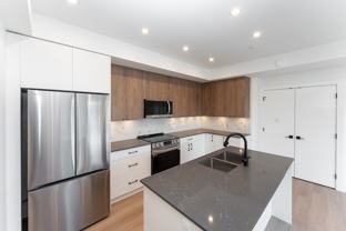 809 Arncote Ave #401 - Photo 1 of 1