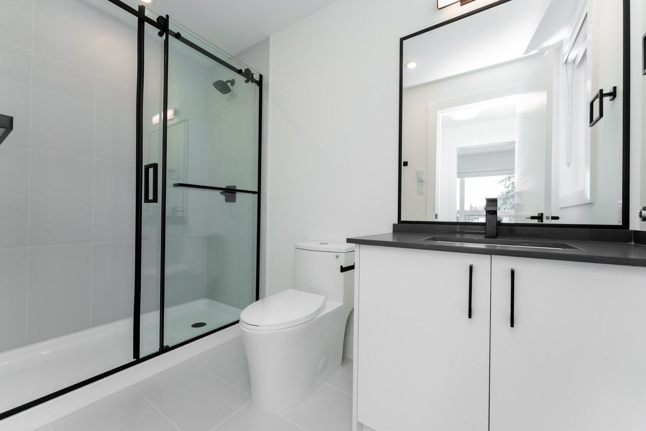 809 Arncote Ave #401 - Photo 2 of 20