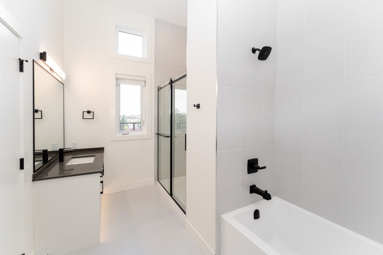 809 Arncote Ave #601 - Photo 3 of 19