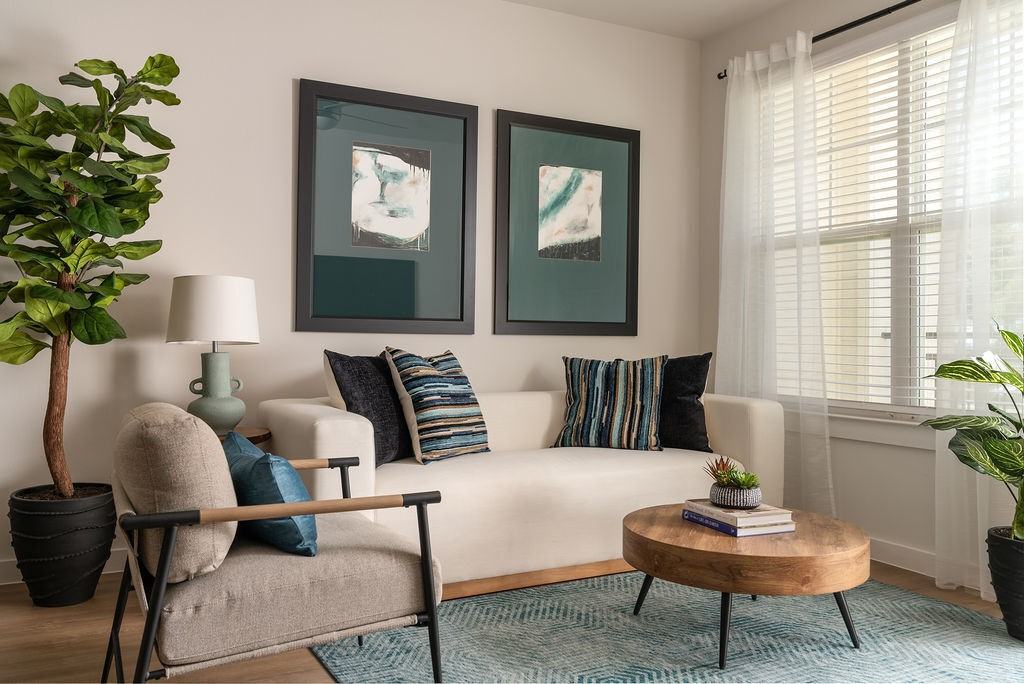 The Townsend - Photo 5 of 31