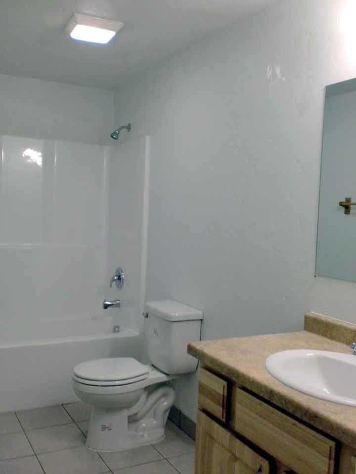 215 Inez - Photo 2 of 8